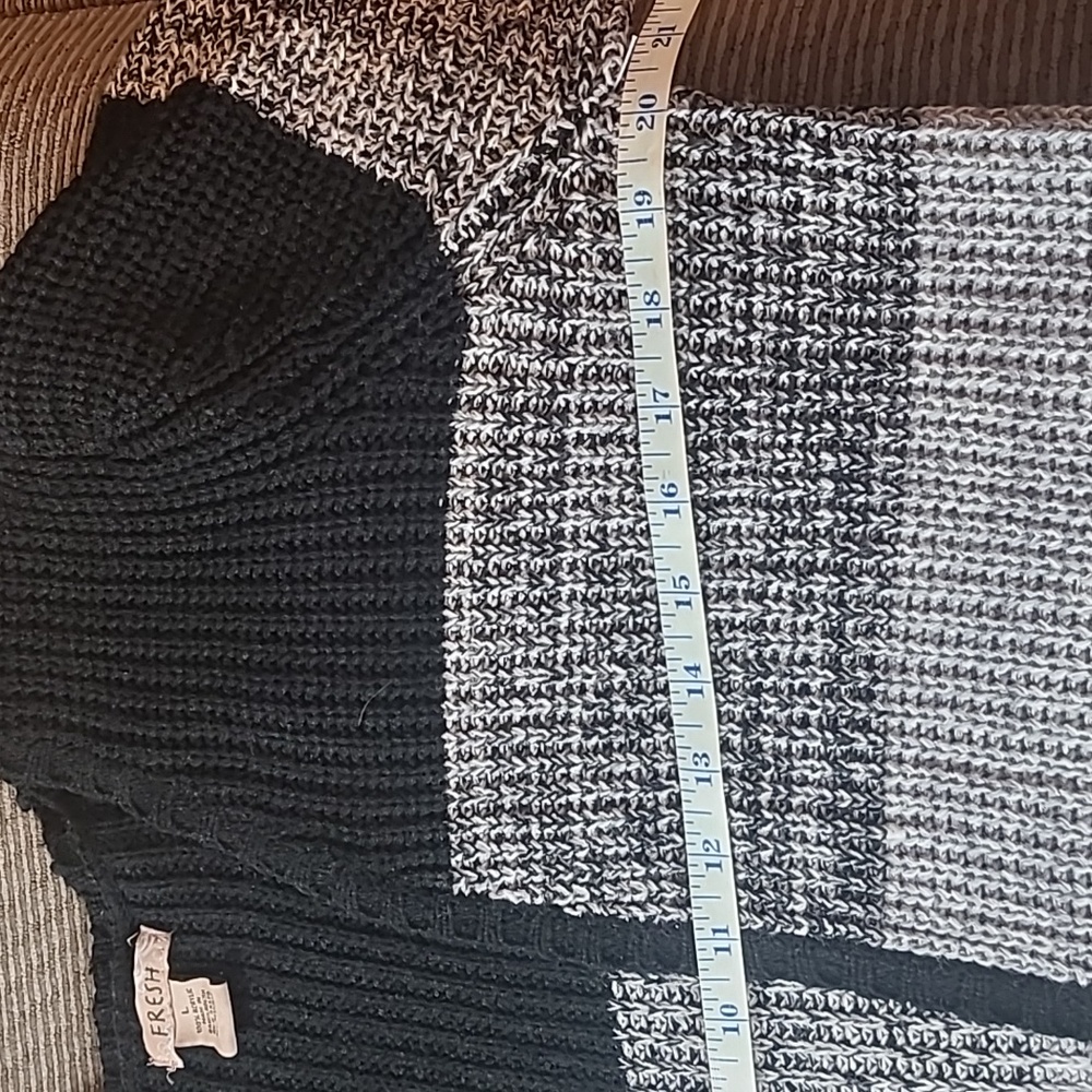 Fresh Colorblocked Cardigan - Picture 8 of 10